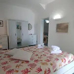 Alba Marina A Castro Semesterbostad *