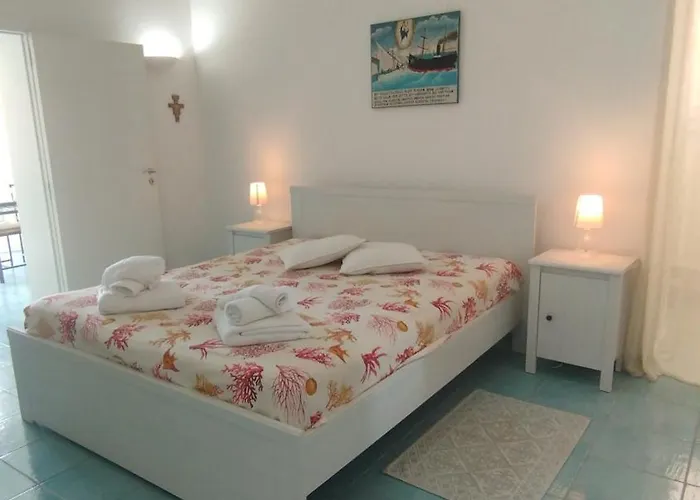 Alba Marina A Castro Castro (Lecce)