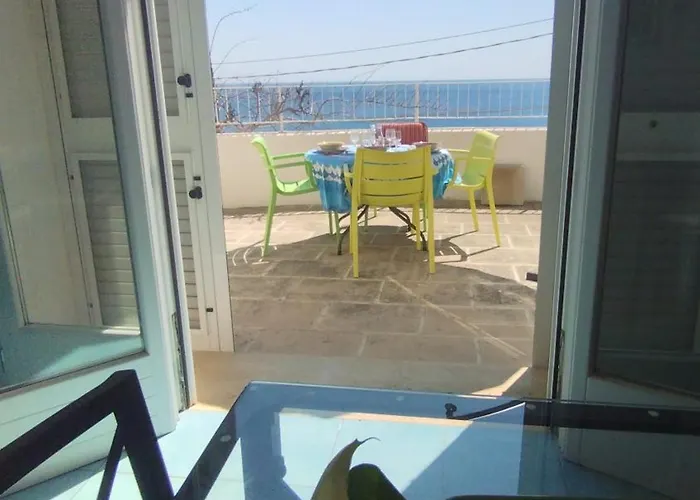 Alba Marina A Castro *